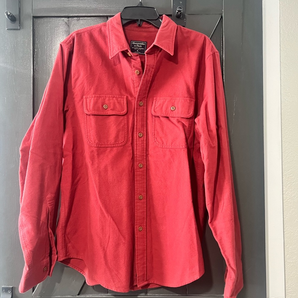 Abercrombie & Fitch Men’s Red Flannel Long Sleeve Button Down Shirt